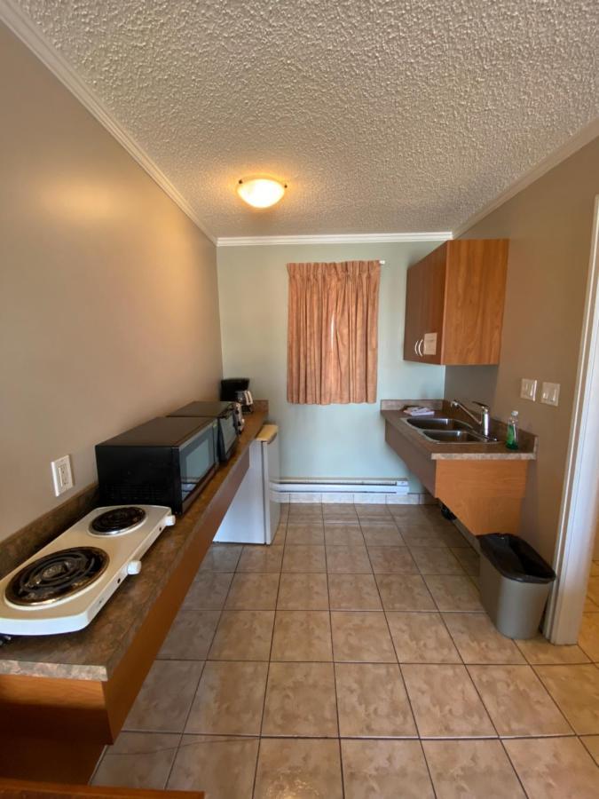 Aspen Motor Inn Drayton Valley Exterior photo
